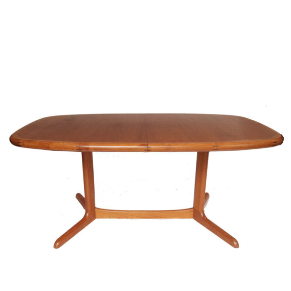 Table ovale scandinave de salle à manger, Ansager Mobler,