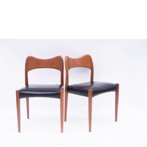 Paire de chaises scandinave danoises Niels Otto Moller modèle 71
