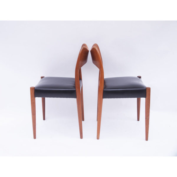 Paire de chaises scandinave danoises Niels Otto Moller modèle 71