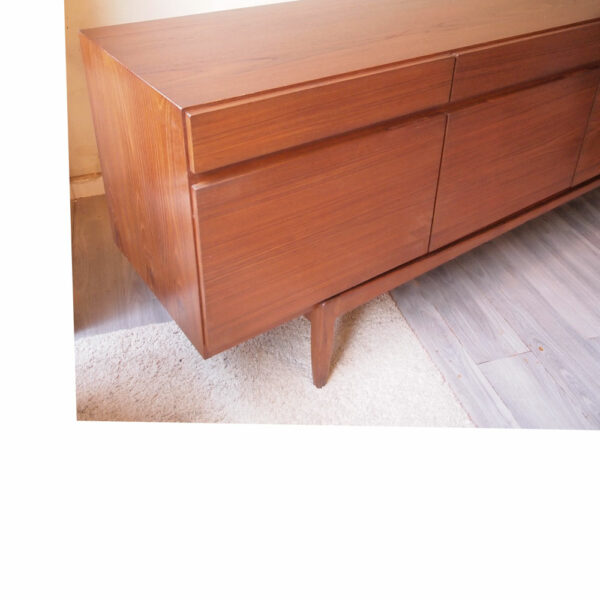 Grande enfilade scandinave Kofod Larsen modèle FA 66 vintage années 60